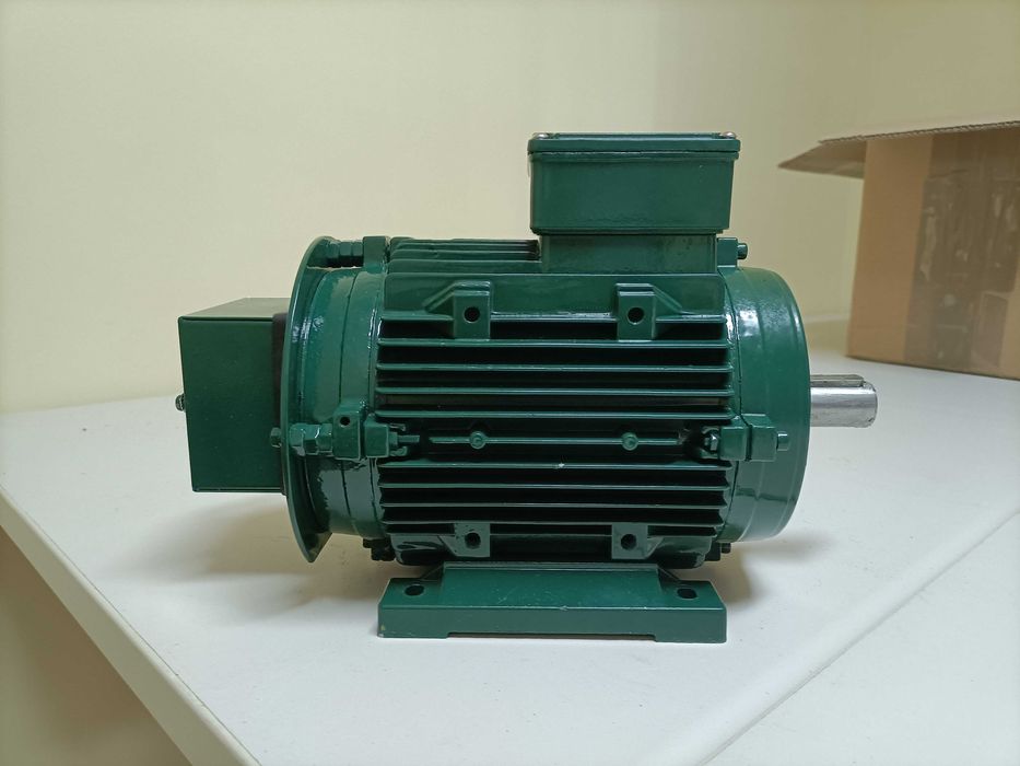 Motor Trifásico 1,5 Cv Novo Barato!