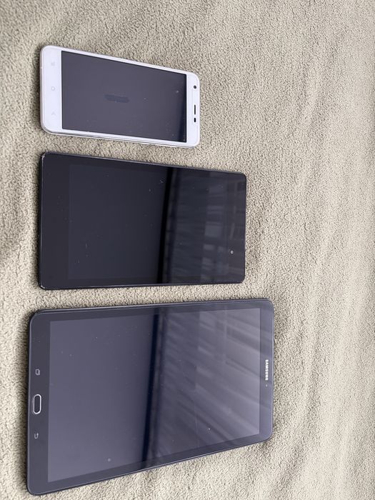 Zestaw: 2 tablety (Samsung, Nexus) + smartfon Blackview