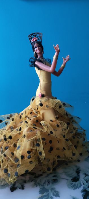 Marin Chiclana hiszpańska laleczka kolekcjonerska flamenco  27 cm