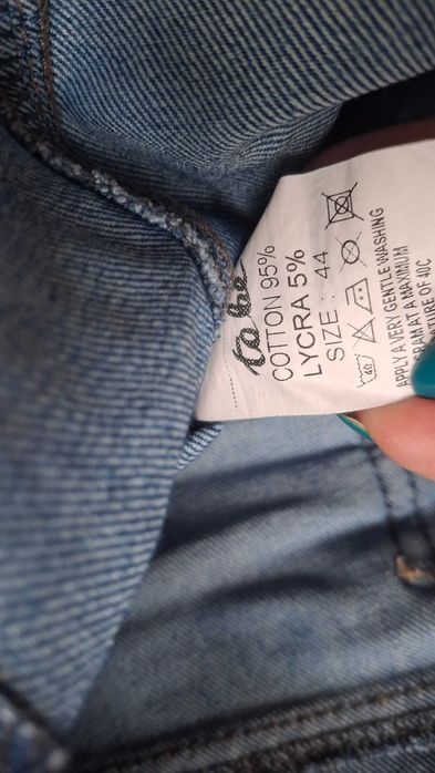 Продам джинсовий комбінезон для вагітних