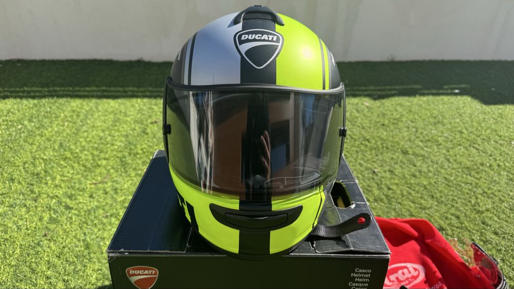 Capacet ARAI Chaser-V Pro Drudi Performance Ducati