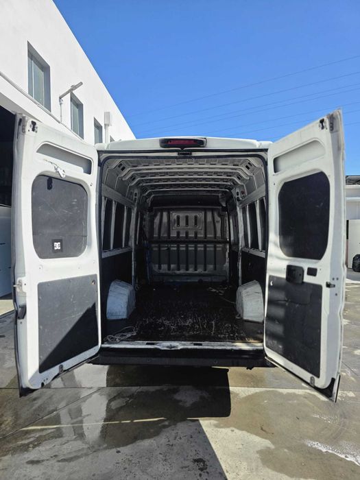 Peugeot BOXER L4H2 - iva dedutivel no valor apresentado