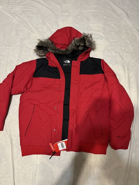 Продаю нову оригінальну куртку TNF