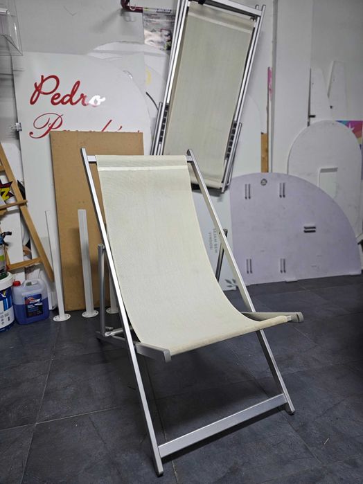 Espreguiçadeira piscina