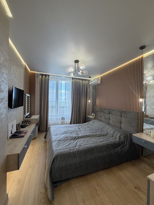 Від власника 2к + кухня-вітальня 80 м² | Новий ремонт