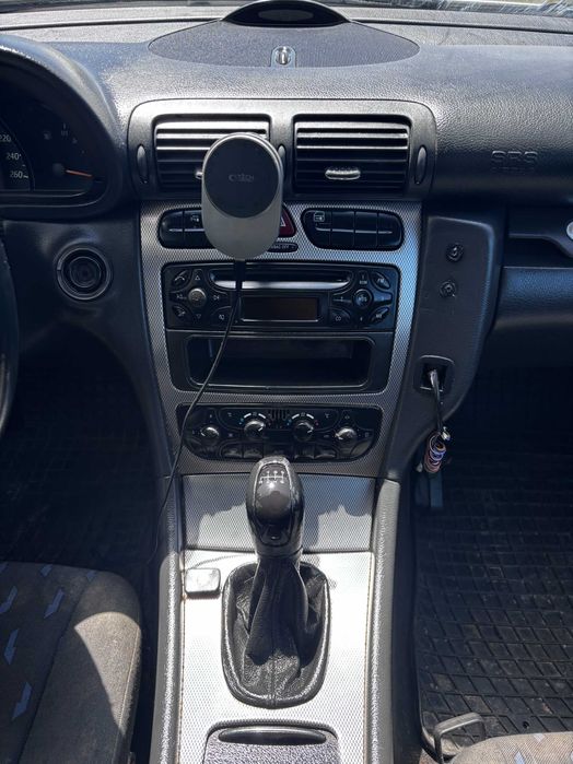 Mercedes-Benz W203 Coupe 2002 2.0 GPL (Lovato) | Próprio: 7 anos | Pronto para legalizar