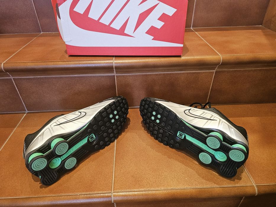 Sapatilhas NIKE Shox R4 - Originais (Novas em caixa)