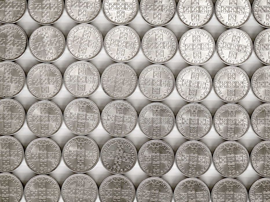 Lote de 200 Moedas 10 Centavos 1975