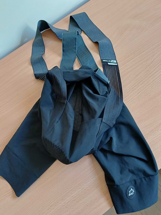 Spodenki endurance na szosę Assos Mille GTS S11 Bib Shorts -  rozmiar M