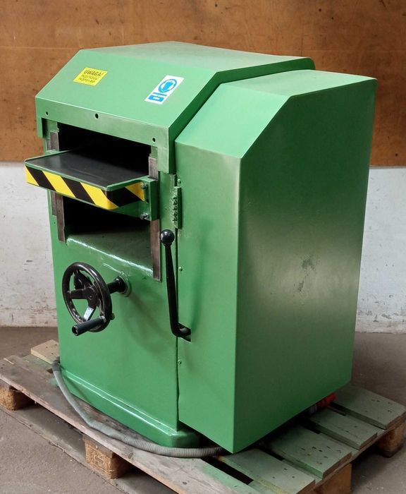 Grubościówka fabryczna, wał 35cm- 3 noże, silnik 4.0 KW (strugarka)