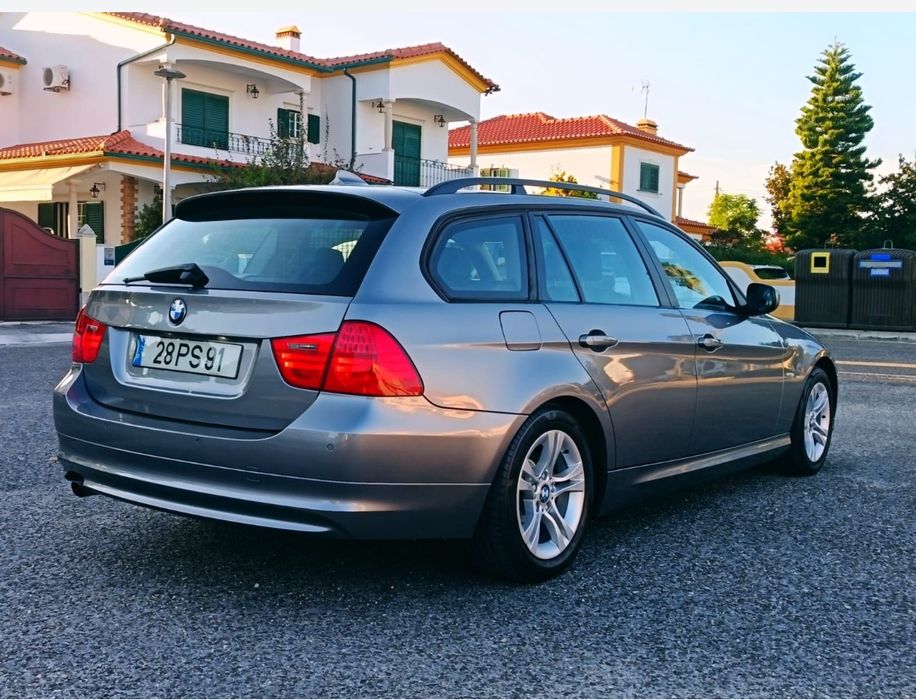 BMW 318d Touring (Carrinha) – Modelo 2010