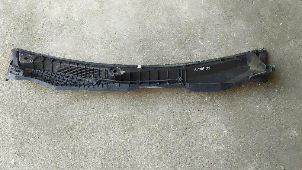 TORPEDO / GRELHA CURCUVAN OPEL ASTRA H 04-09