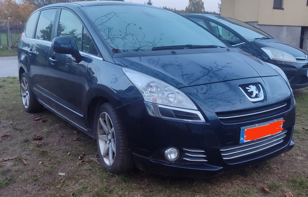 Peugeot 5008 1.6HDi zderzak maska drzwi błotnik klapa KPSC lampa fotel