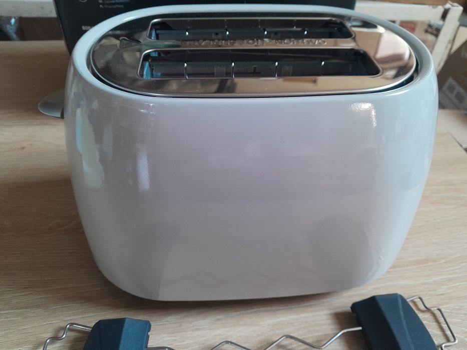 Cecotec toster 800w z wyświetlaczem beżowy