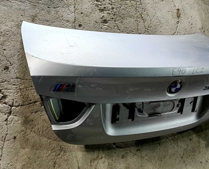 Tampa da mala BMW E90 serie 3 lci