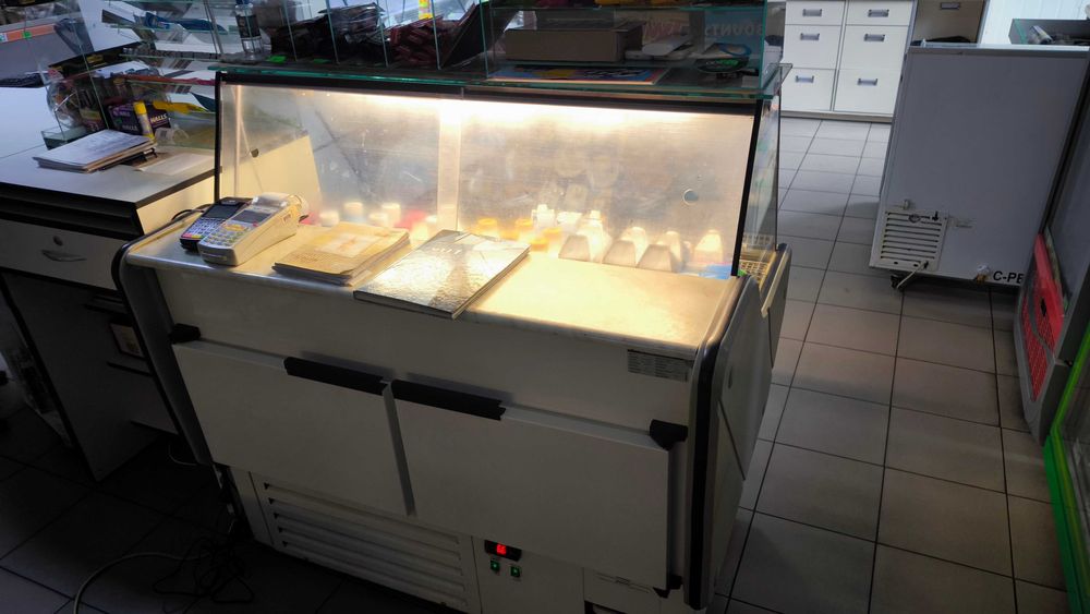 Продам холодильну вітрину Cold W 18 ІІ K/