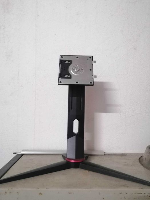 Base Monitor AOC. COMO NOVO