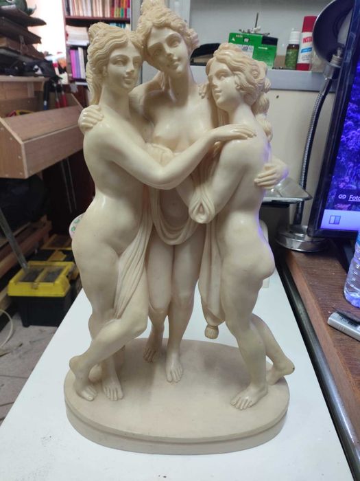 Escultura As Três Graças em Grafinite  Vintage Antiga