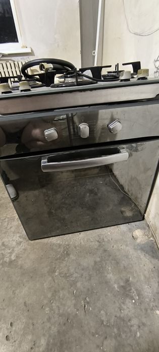 Продам духовой шкаф и противень