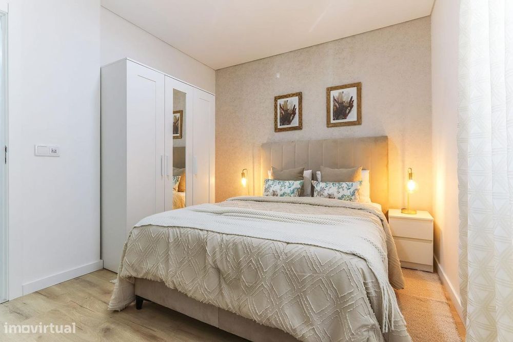 Apartamento T2 + T0 , próximo á Estação CP Cacém