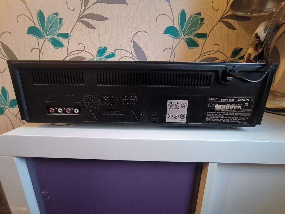 Magnetofon Denon DRW 830
