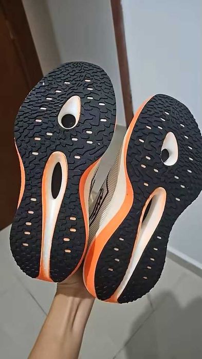 Obuwie sportowe biegi maraton lekkie wygodne