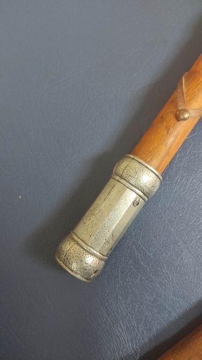 Dois Machados decorativos