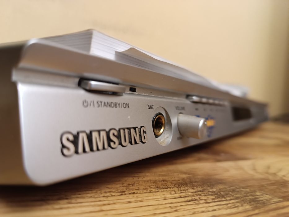 DVD, CD  проигрыватель Samsung с караоке