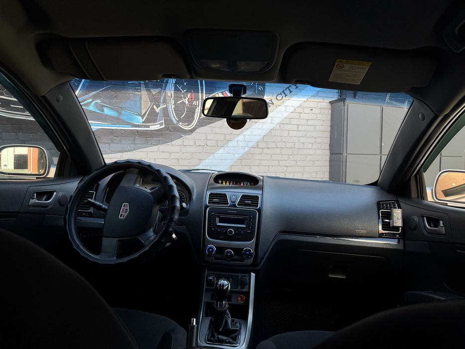 Geely Emgrand 7 2013