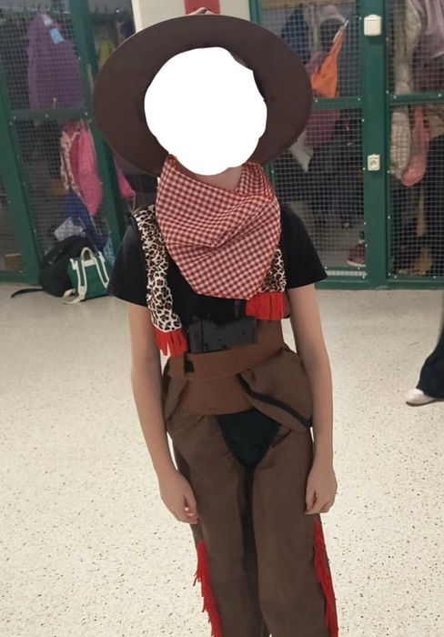 Strój kowboja 7-8 lat