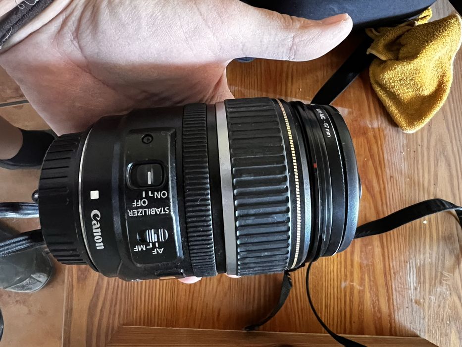 Objetiva Canon EF-S 17-85mm f/4-5.6 IS USM – usada