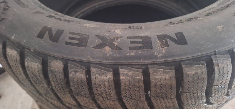 Opony 255/50/19 Nexen zimowe