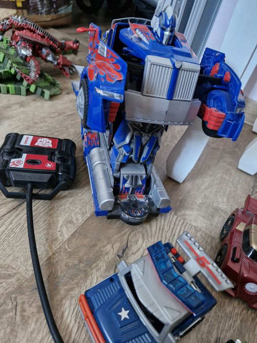 Transformers roboty