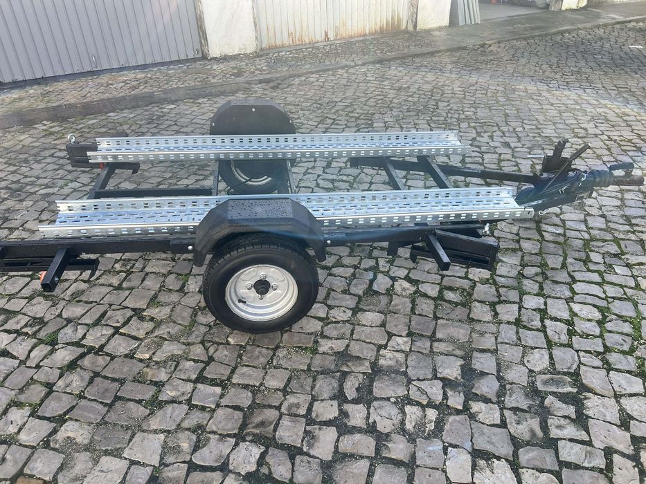 Atrelados Reboques Motas