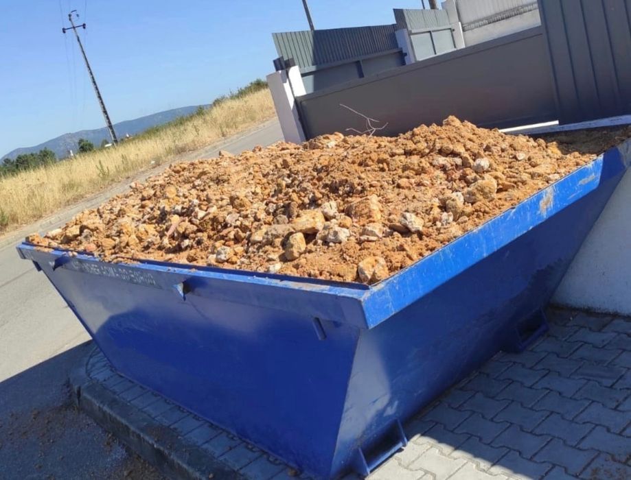 CONTENTORES e CARRINHAS c/ou s/ajudantes p/carregar todo o tipo de resíduos urbanos industriais florestais jardinagem lixo entulho de obras misturados