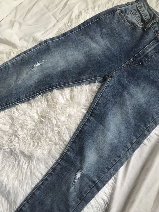 Promoção: Calças de ganga / Jeans Skinny / Slim Fit de ótima qualidade