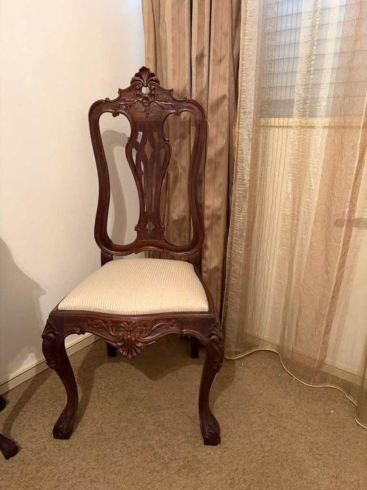 Mobília de Quarto Antiga Estilo Luís XV / D. João V em Madeira Maciça