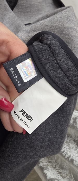 Пальто Fendi оригинал