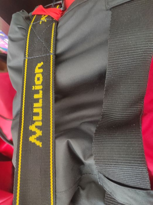 Kombinezon wypornościowy