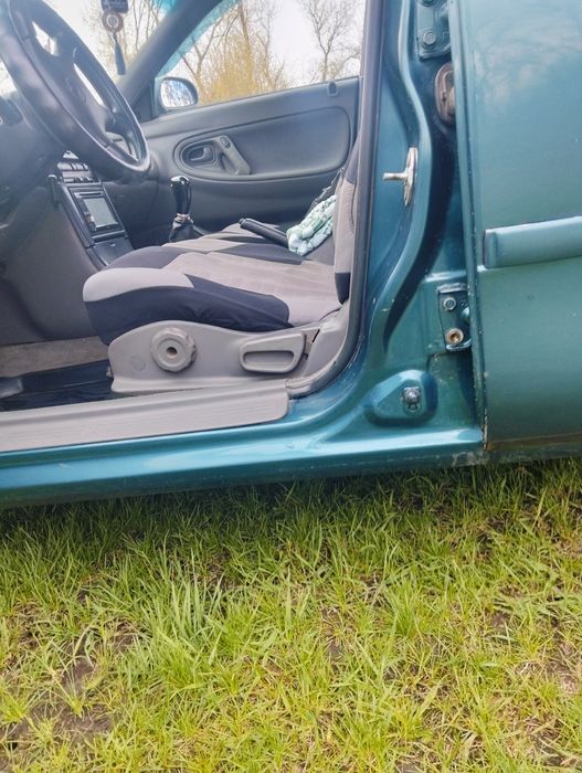 Продам свое авто Мазда 626GE