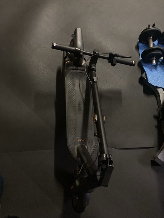 Trotinete Segway Ninebot KickScooter MAX G2 E - 450W