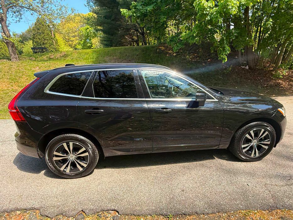 Volvo XC60 B5 Core      2023