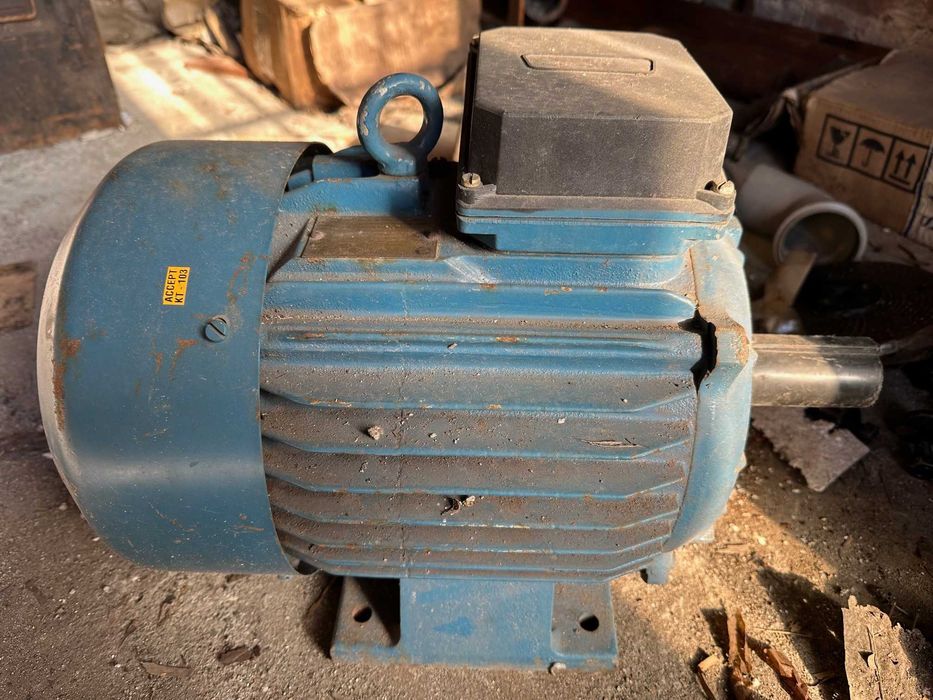 Silnik Celma Indukta SG132S2A 5,5kW / 2910 obr.     leżak magazynowy