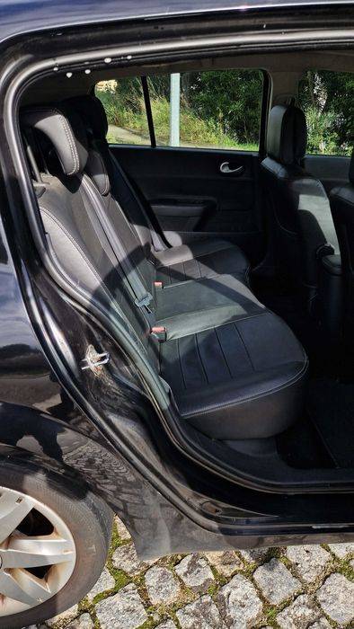 Renault Megane 2 dCi 1.5 (105cv) 250.00kms Versão “Luxe Privilège”