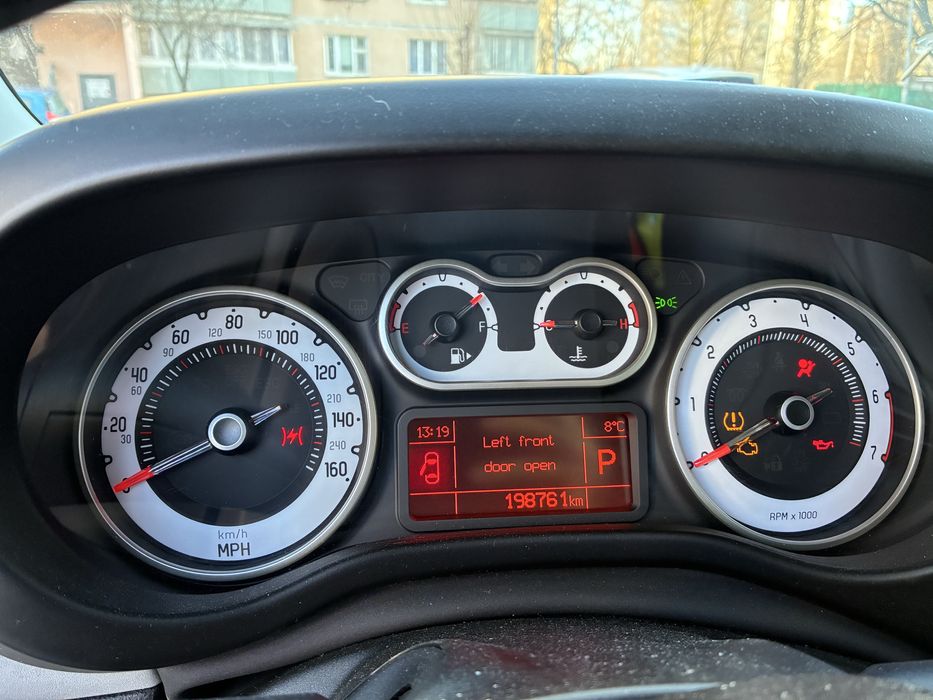 Власний Фіат 500L, терміново