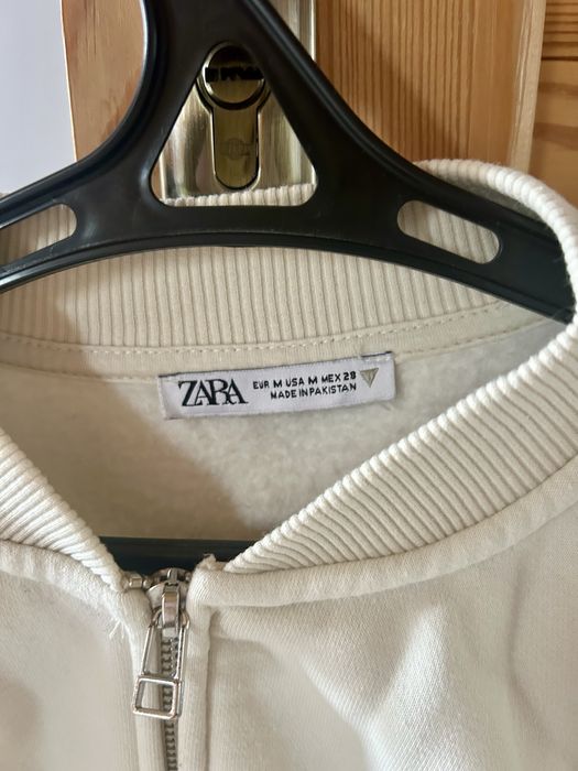 Костюм молочний ZARA