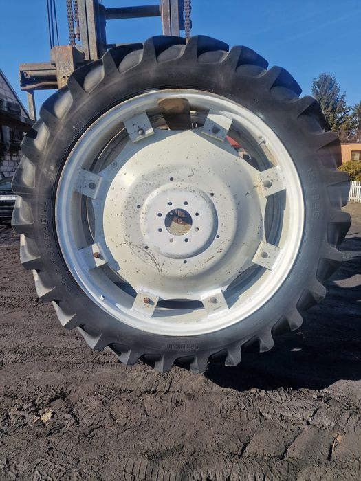 Opony - koła 12,4 r 46 Taurus