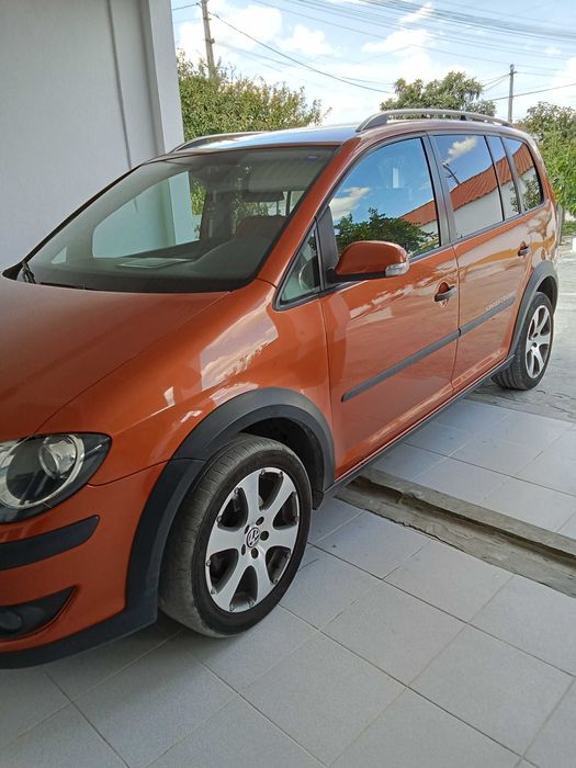 Vendo vw touran Cross