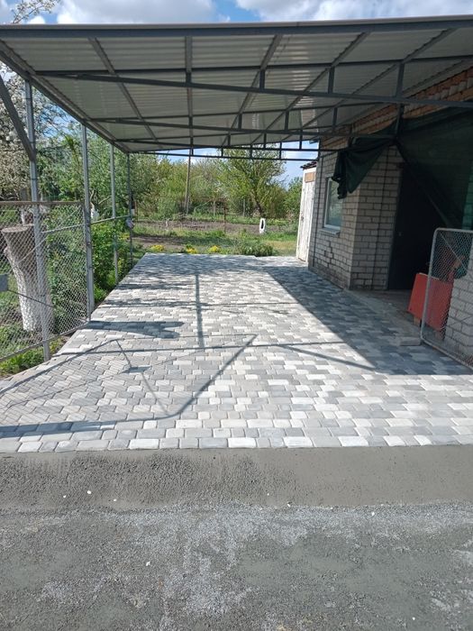 Укладка тротуарной плитки, брусчатки. Бетонные работы.
