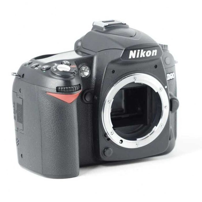 Nikon D90  c/(6490 clicks)  Rig Nova -Porto ( Não respondo a SMS )